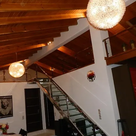 Dimitra بيت للعطل