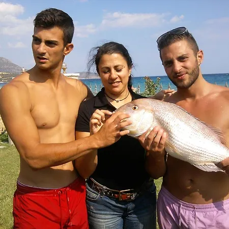 Dimitra * إيراتيني