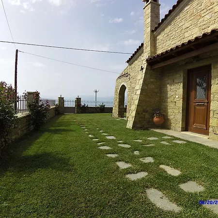 Dimitra إيراتيني